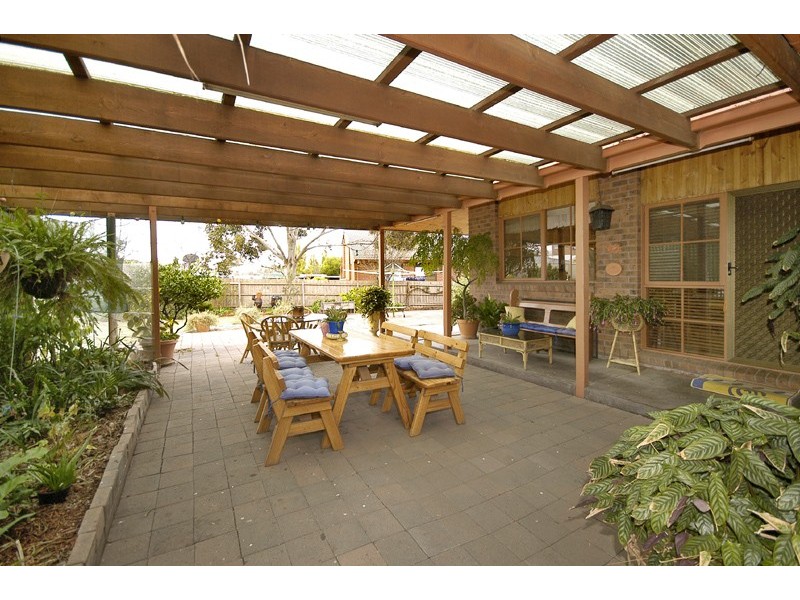 8 Kirby Close, Greenvale VIC 3059