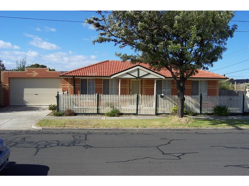 3 Carol Grove, Tullamarine VIC 3043