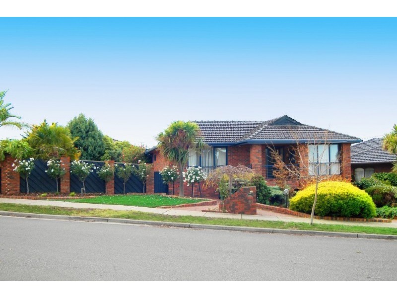8 Endeavour Crescent, Westmeadows VIC 3049