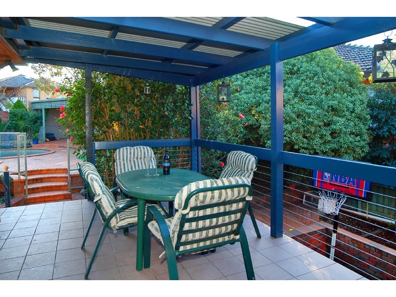 8 Endeavour Crescent, Westmeadows VIC 3049