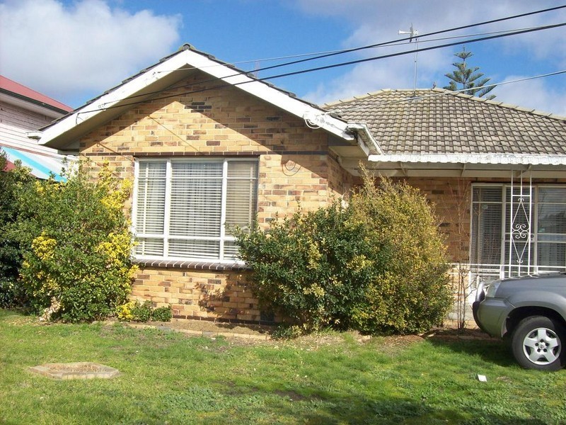 17 Banksia Grove, Tullamarine VIC 3043