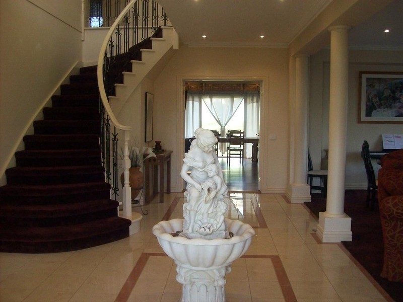 37 Stonebridge Way, Attwood VIC 3049