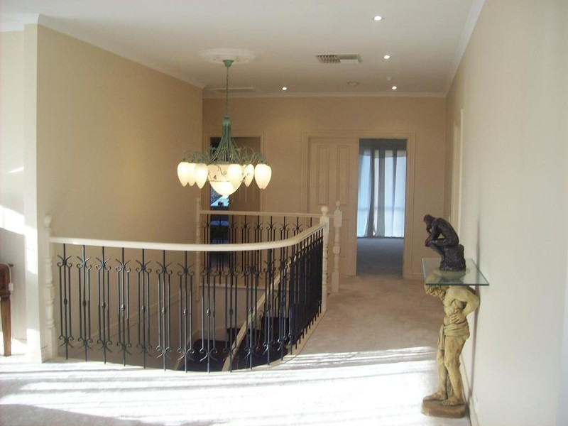 37 Stonebridge Way, Attwood VIC 3049