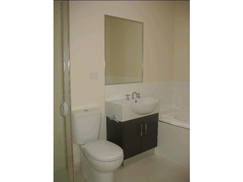 3/9 Tullamarina Avenue, Tullamarine VIC 3043