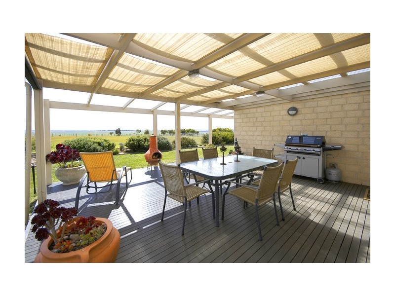 45 THE Ridge, Oaklands Junction VIC 3063