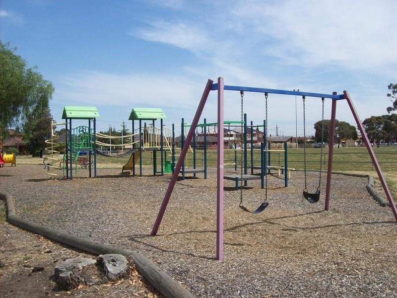 8/13 Church Street, Campbellfield VIC 3061