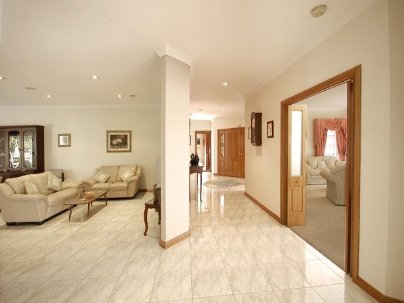 1 Stella Court, Greenvale VIC 3059