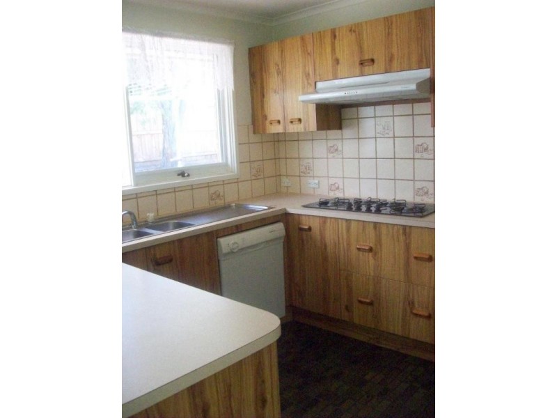 11 Bamford Avenue, Westmeadows VIC 3049