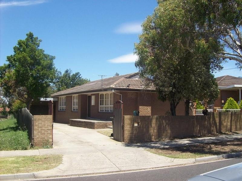 27 SPRING Street, Tullamarine VIC 3043