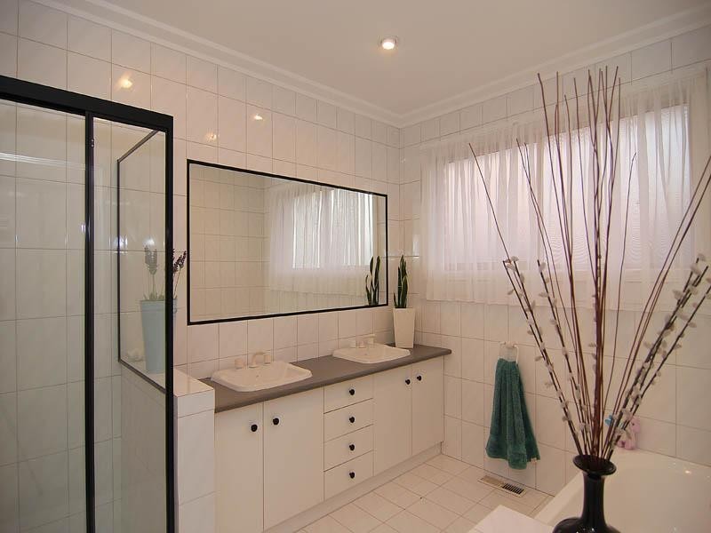 22 Hartley Crescent, Greenvale VIC 3059