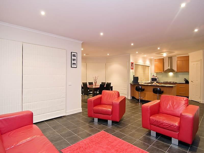 65 Axminster Drive, Craigieburn VIC 3064
