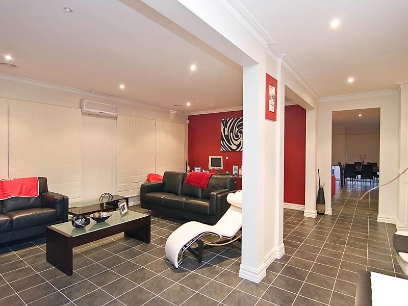65 Axminster Drive, Craigieburn VIC 3064