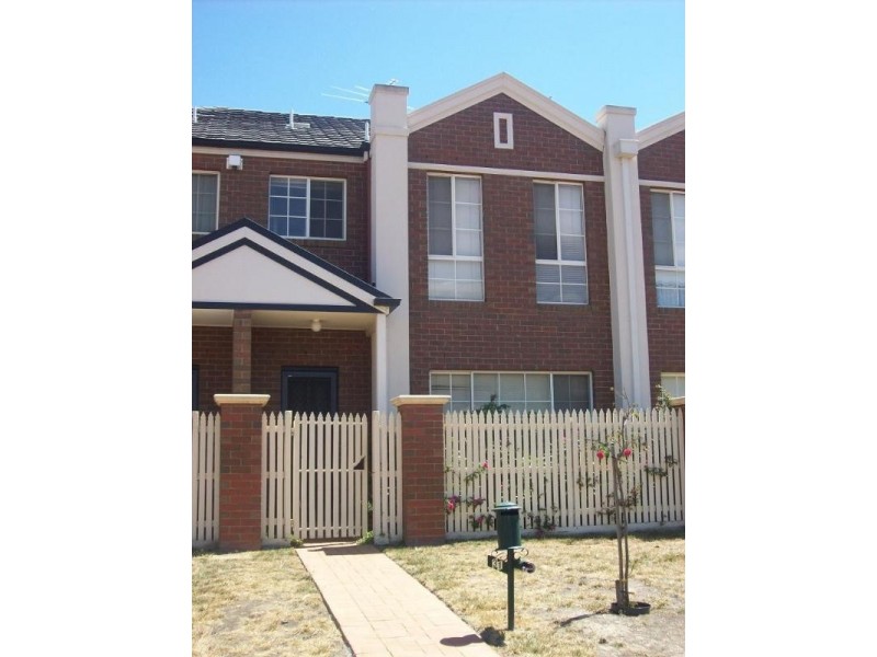 31 The Crest, Attwood VIC 3049