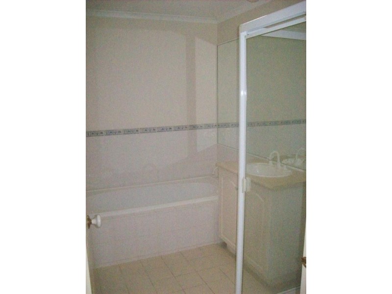 31 The Crest, Attwood VIC 3049