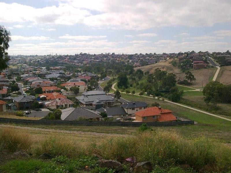 20 BALERNO Circle, Gowanbrae VIC 3043