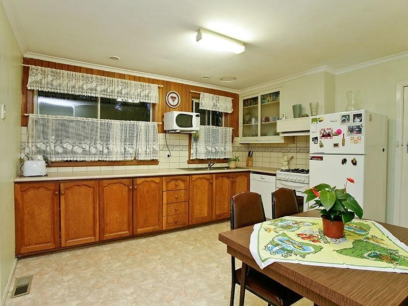 41 Ridgeway Avenue, Glenroy VIC 3046