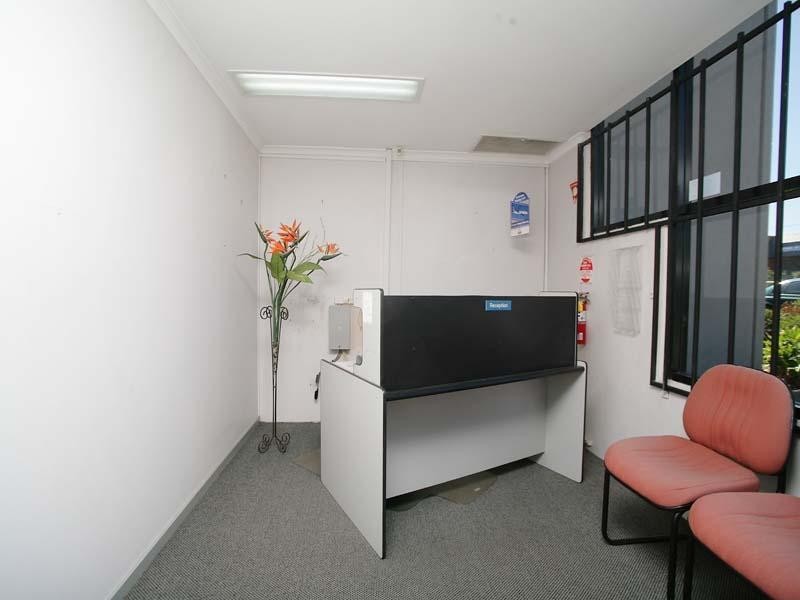 2/13 Ovata Drive, Tullamarine VIC 3043