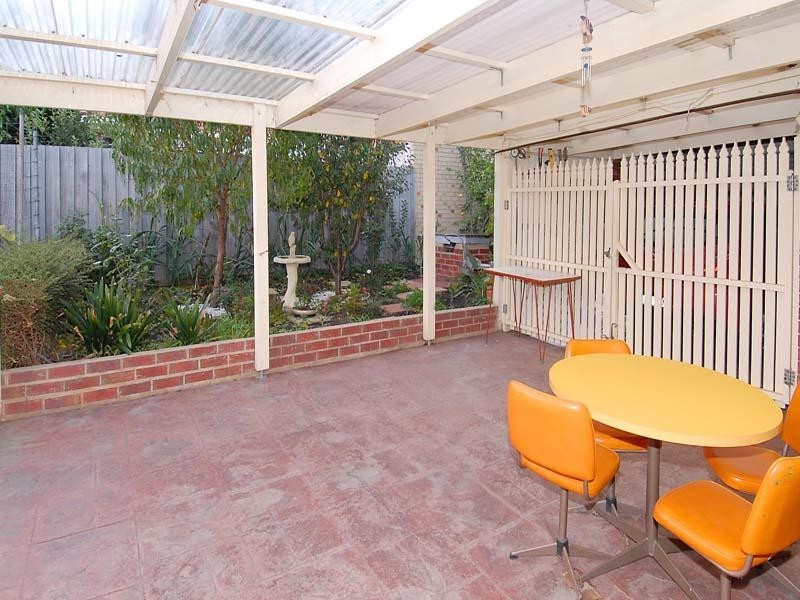 4 Lynch Place, Roxburgh Park VIC 3064