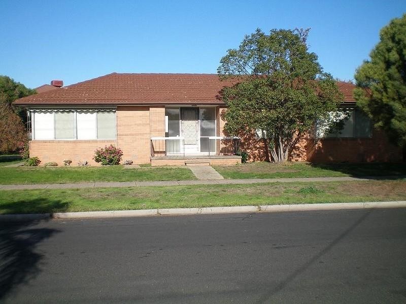 37 LINACRE Crescent, Gladstone Park VIC 3043