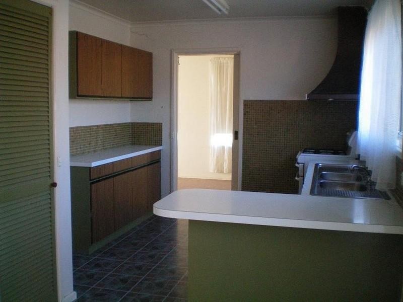37 LINACRE Crescent, Gladstone Park VIC 3043