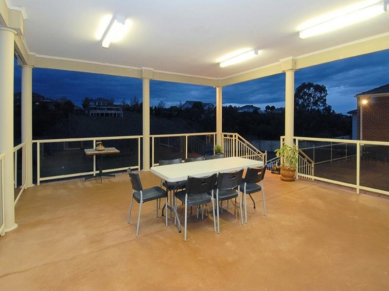 24 Palamino Valley Court, Greenvale VIC 3059