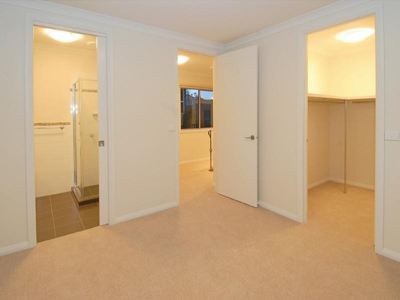 2/29 Coopers Hill Drive, Westmeadows VIC 3049