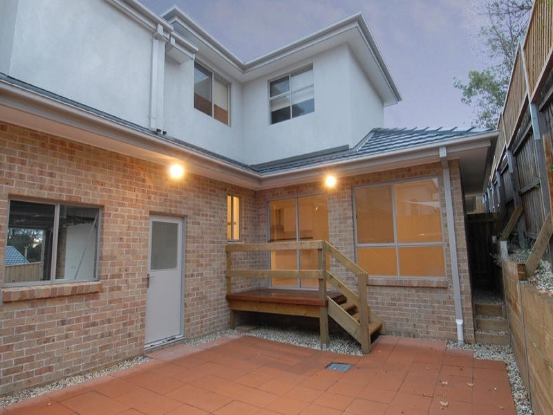 2/29 Coopers Hill Drive, Westmeadows VIC 3049