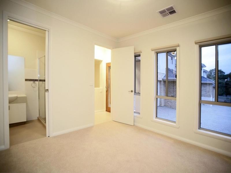 3/29 Coopers Hill Drive, Westmeadows VIC 3049