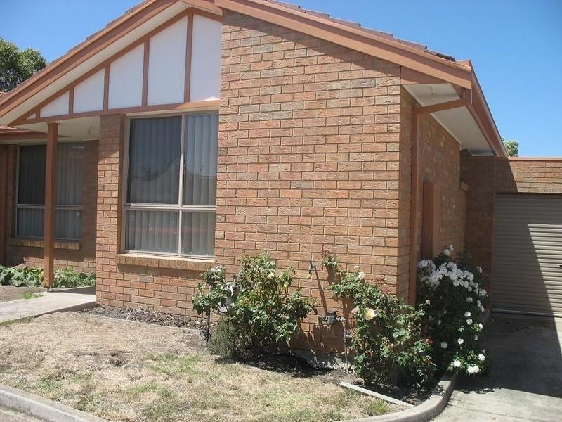 4/50 Rokewood Crescent, Meadow Heights VIC 3048