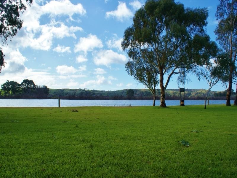 20 Murray Avenue, Mypolonga SA 5254