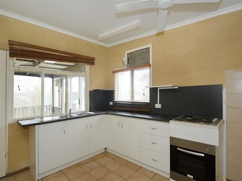 11 Sunnyside Road, Sunnyside SA 5253