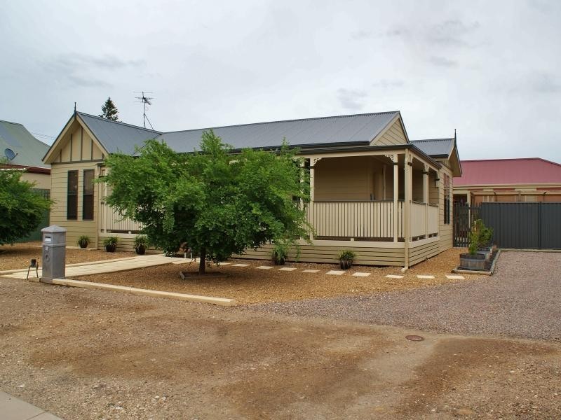 35 Slade Street, Murray Bridge SA 5253