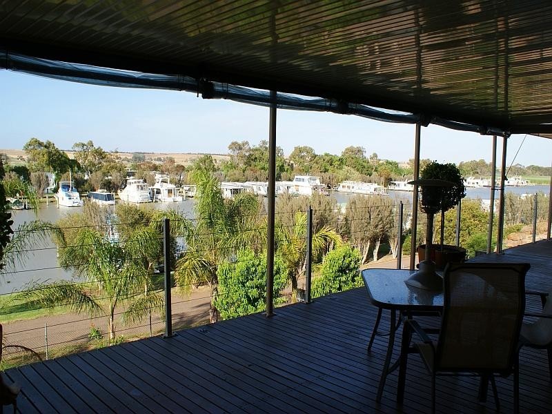 18 Riverglen Drive, Murray Bridge SA 5253