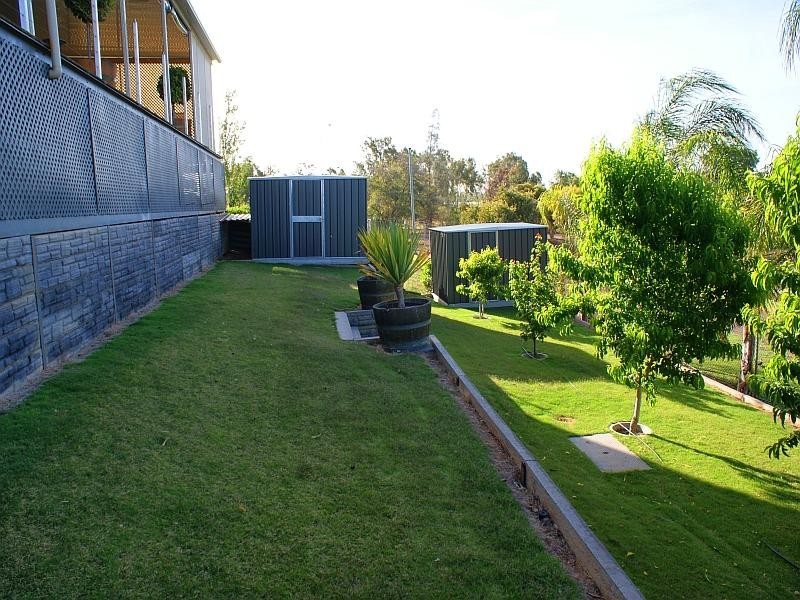 18 Riverglen Drive, Murray Bridge SA 5253