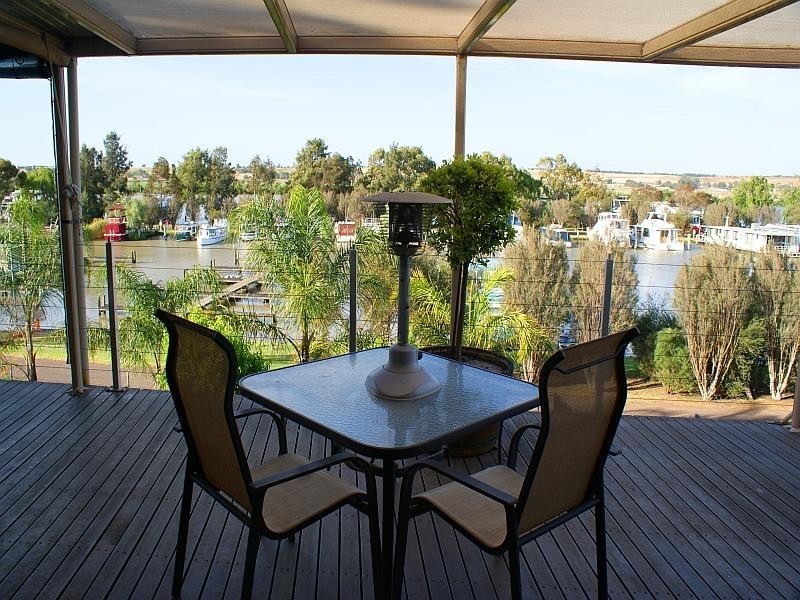18 Riverglen Drive, Murray Bridge SA 5253