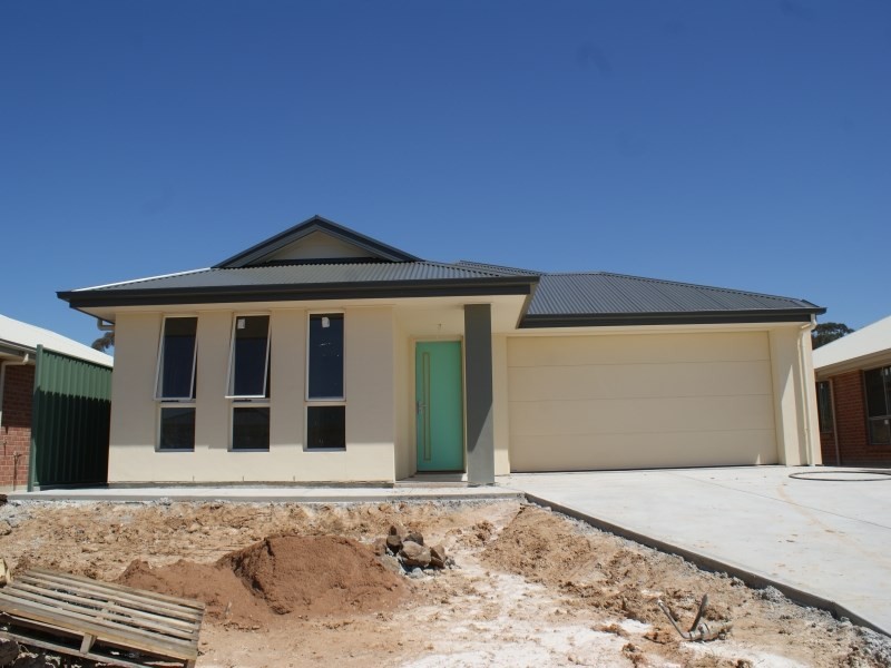 37 Pfitzner Close, Murray Bridge SA 5253