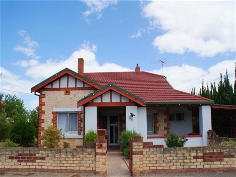 28 Princes Highway, Tailem Bend SA 5260