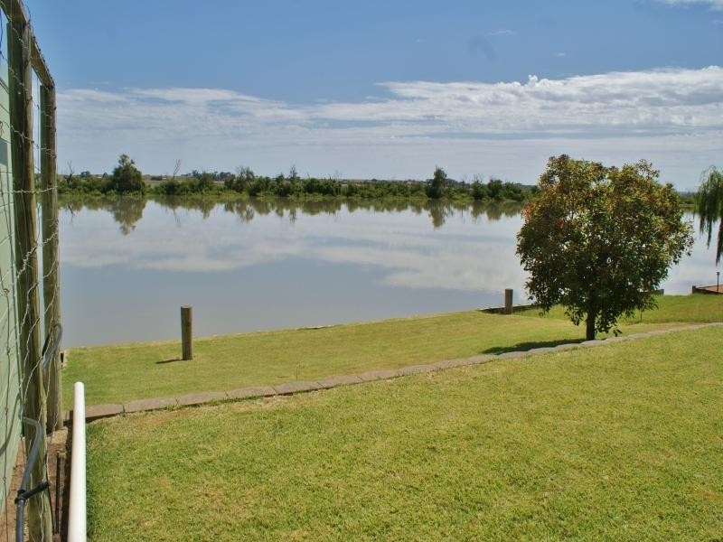 8 Sandpiper Road, Wellington East SA 5259