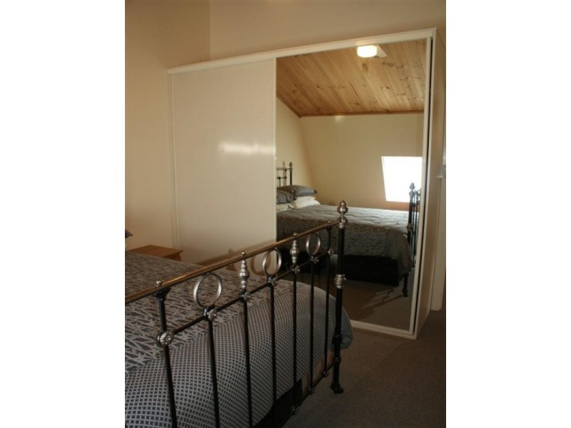 8 Sandpiper Road, Wellington East SA 5259