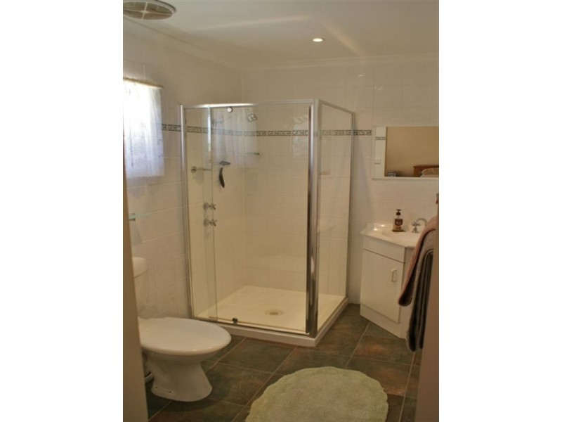 8 Sandpiper Road, Wellington East SA 5259