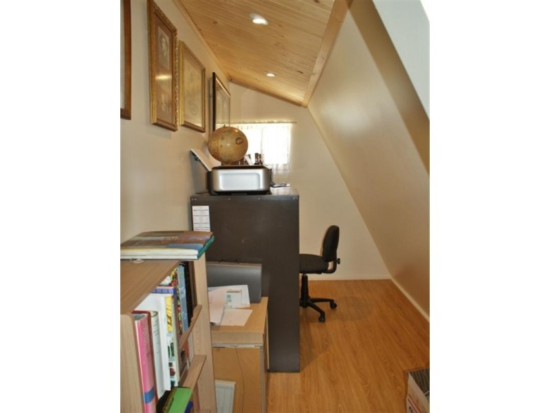 8 Sandpiper Road, Wellington East SA 5259