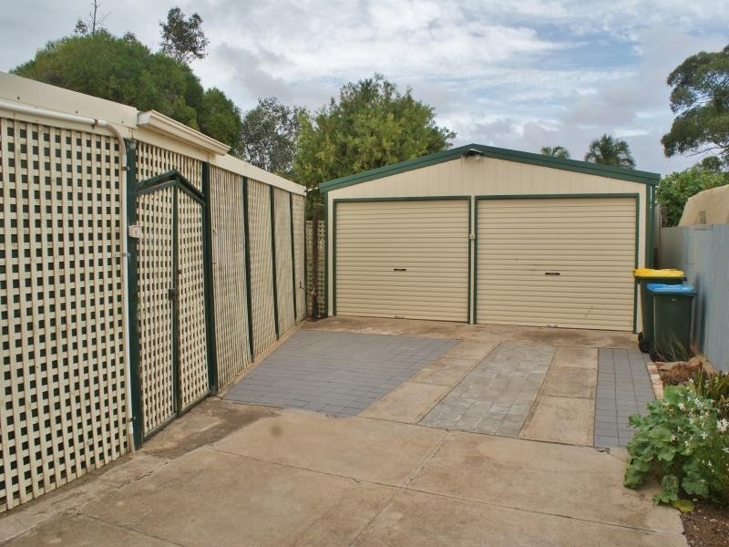 16 Charles Street, Murray Bridge SA 5253