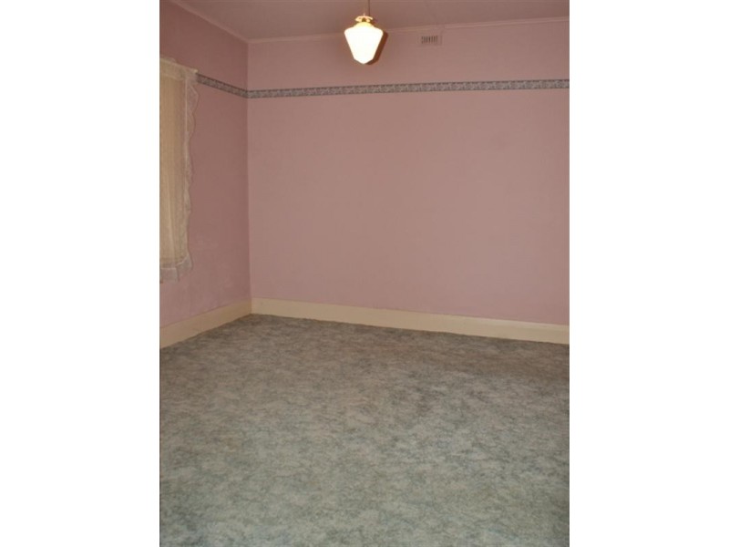 16 Charles Street, Murray Bridge SA 5253