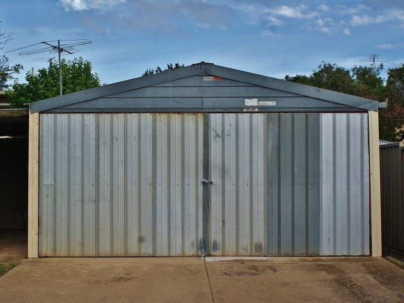12 Graetz Street, Murray Bridge SA 5253
