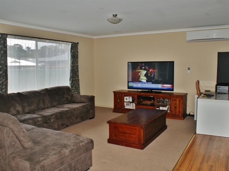 43 Pfitzner Close, Murray Bridge SA 5253