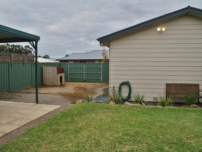 43 Pfitzner Close, Murray Bridge SA 5253