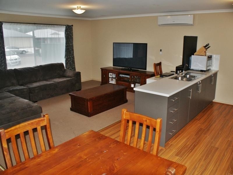 43 Pfitzner Close, Murray Bridge SA 5253