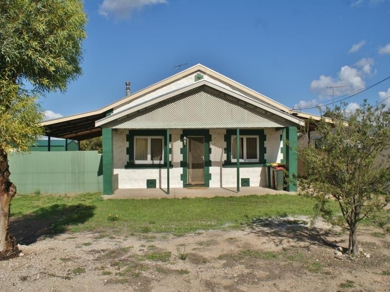 18 Second Avenue, Tailem Bend SA 5260