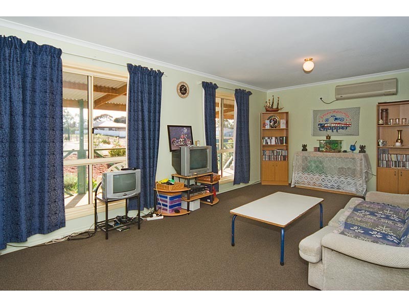 1 Matthew Court (Off Phillips St), Murray Bridge SA 5253