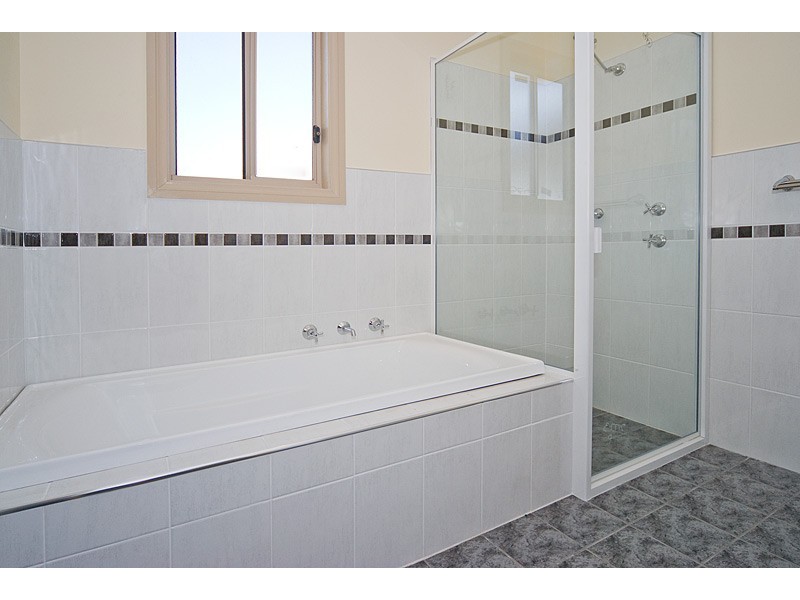 2 Matthew Court (Off Phillips St), Murray Bridge SA 5253